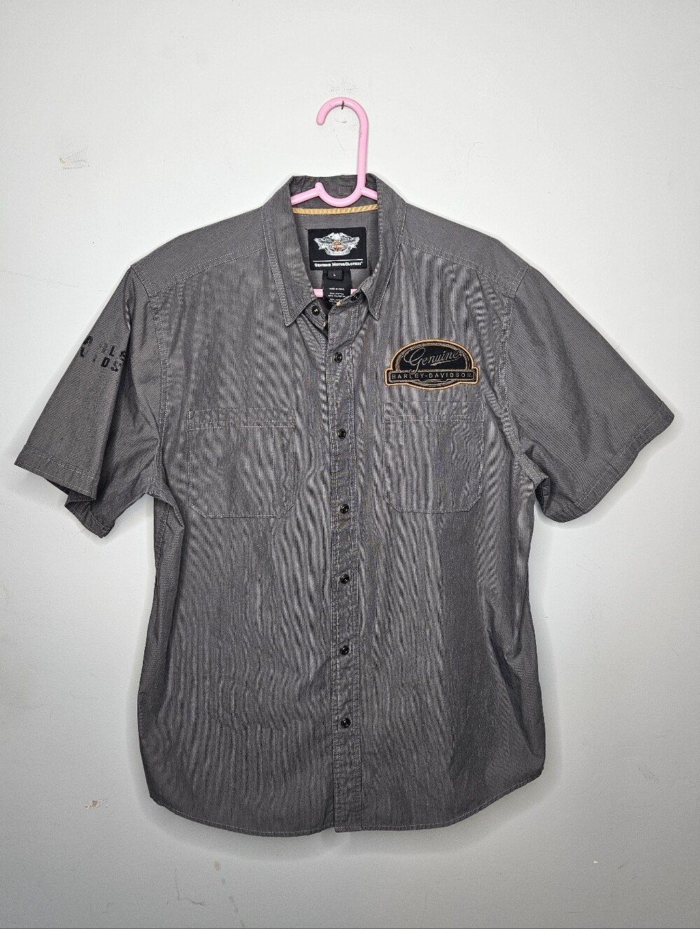 Harley-Davidson Men's Sz L Short Sleeve Button-Down Shirt - Gray with Gold Patch